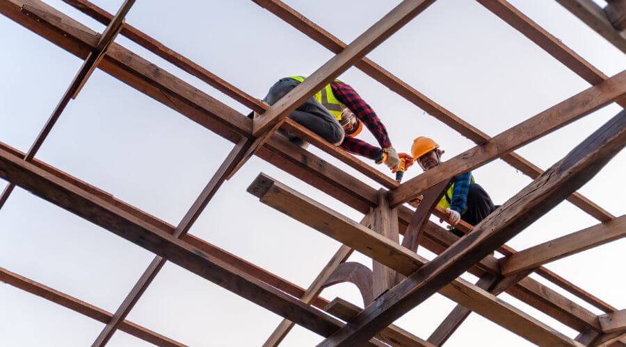 Professional residential roofers in Realitos, TX